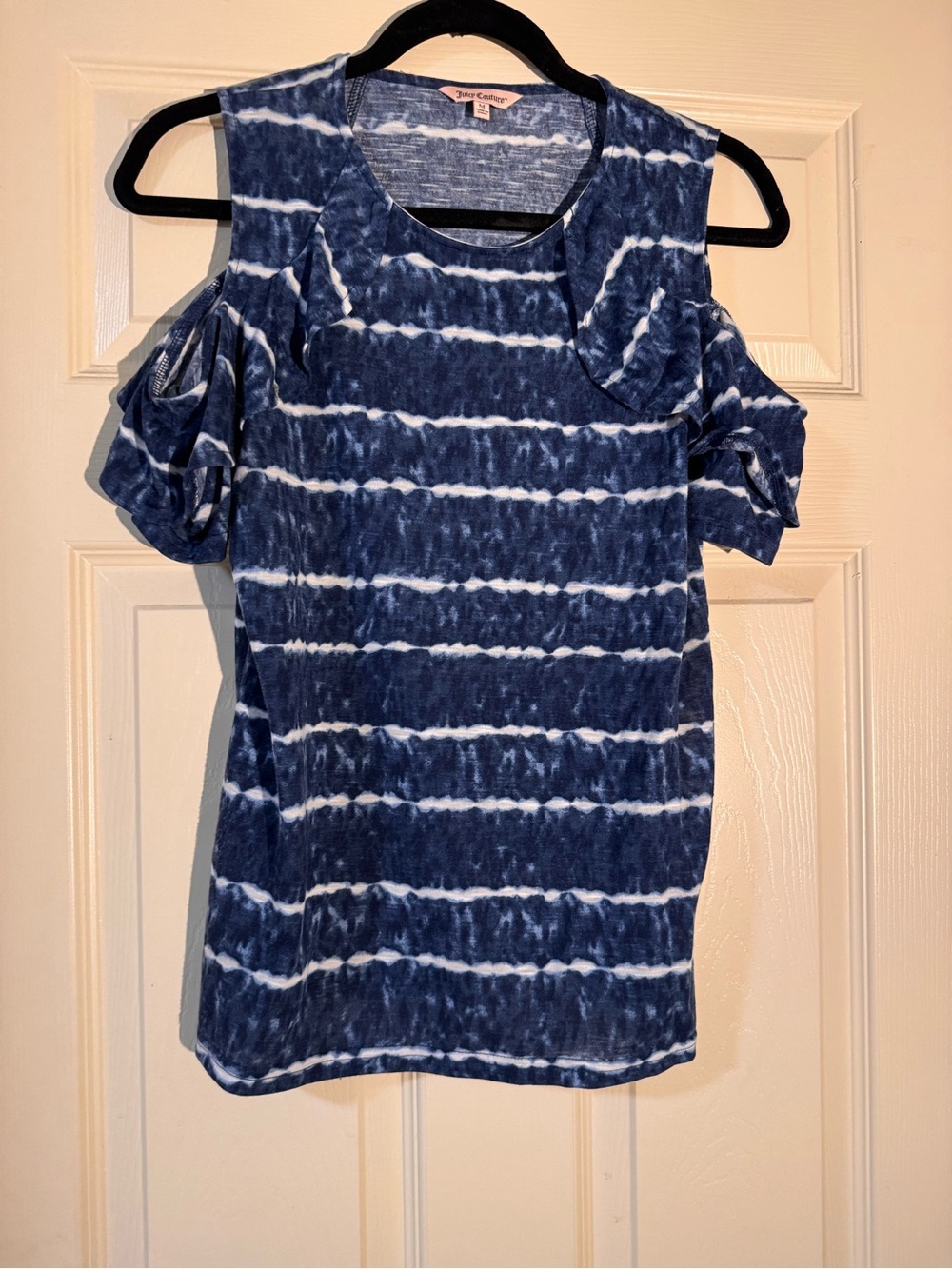 Juicy Couture Navy and White Tie-Dye Cold-Shoulder Tee Medim